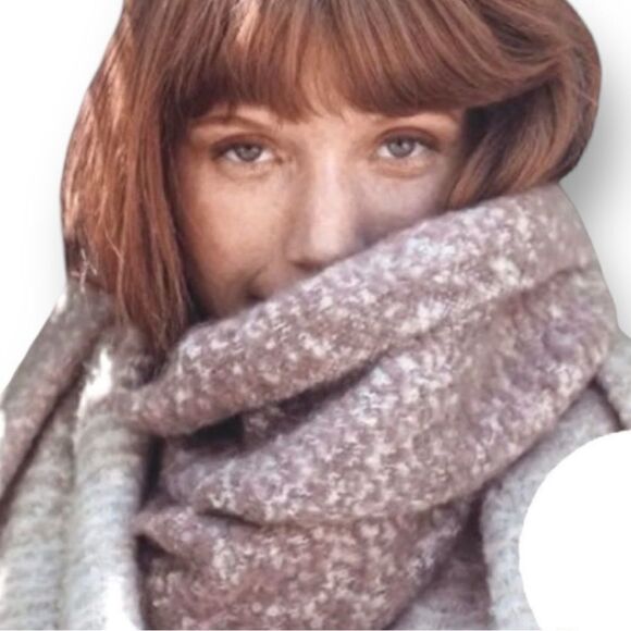 MAR SEA Women’s Ombré Wrap Scarf in Rosewood Combo One Size - Picture 10 of 15